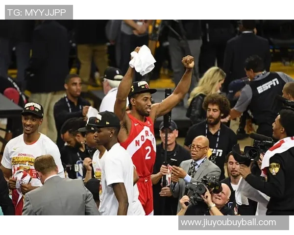 卡梅隆约翰逊状态回暖三分球火力全开助球队赢得关键胜利 卡梅隆约翰逊状态回暖三分球火力全开助球队赢得关键胜利