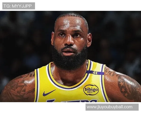 布克赞詹姆斯复出后无缝融入展现比赛魅力逐步找回状态令人期待