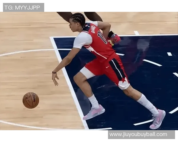 小哈达威火力全开14投8中砍下23分3篮板三分球11投7中展现实力 小哈达威火力全开14投8中砍下23分3篮板三分球11投7中展现实力