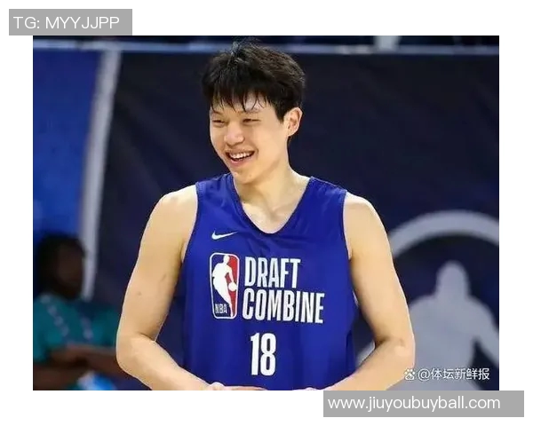 杨瀚森第三节短暂出场两分钟未能触球因掩护犯规被迫下场休息