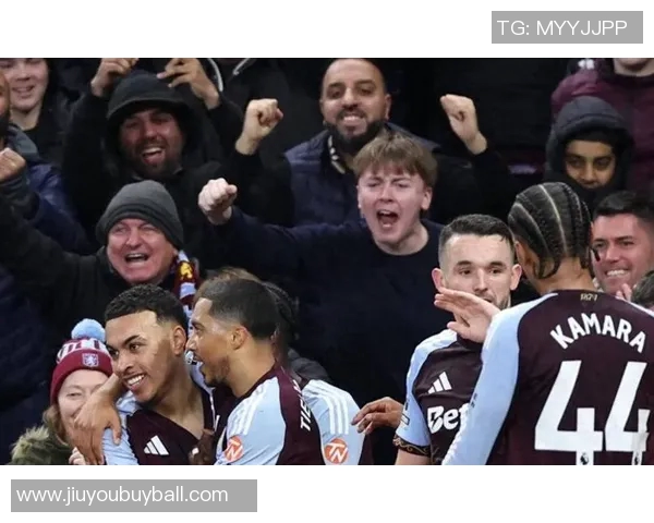 曼联连胜五场蓄发哥庆祝一周年晒视频展现不剪发的决心